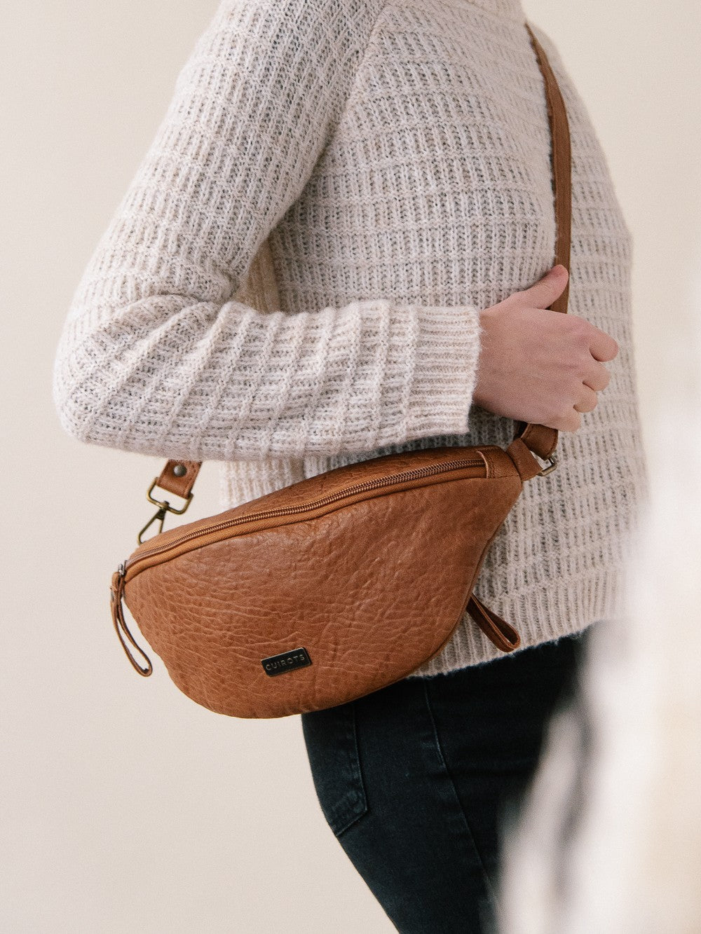 RIÑONERA CUIROTS KELLY CAMEL