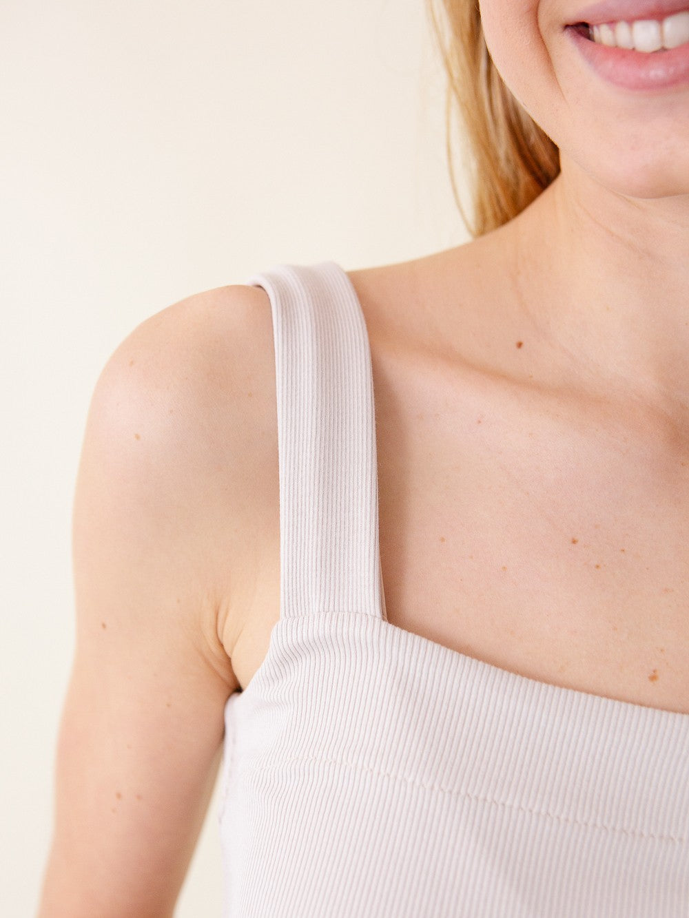 TOP CLEO BEIGE