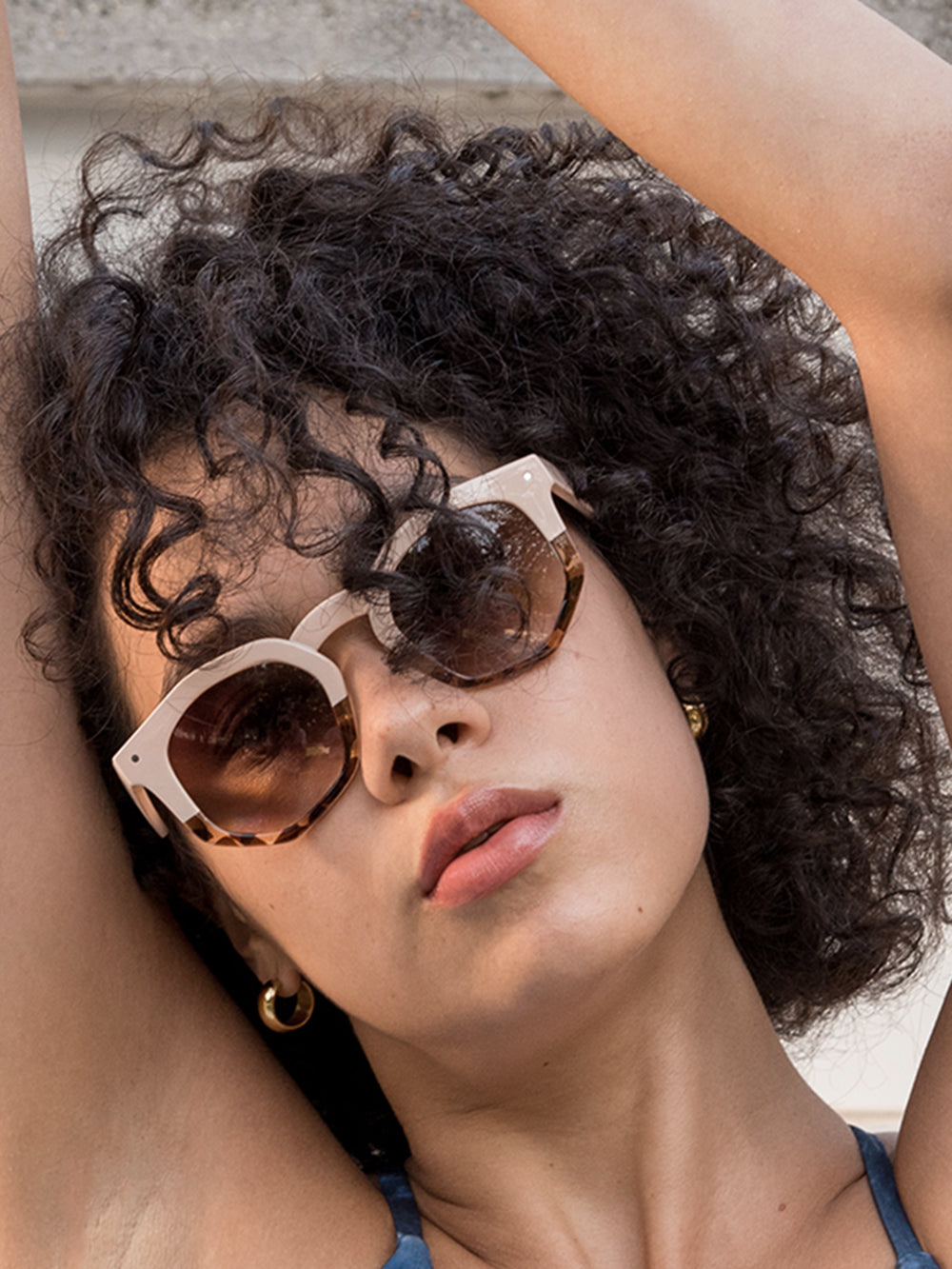 AUDREY ALMOND GLASSES