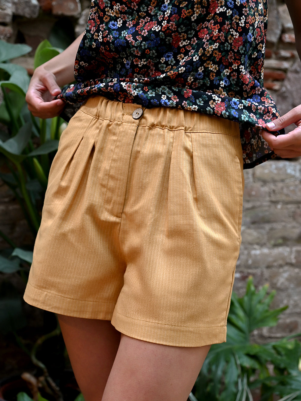 MONA CORN SHORTS