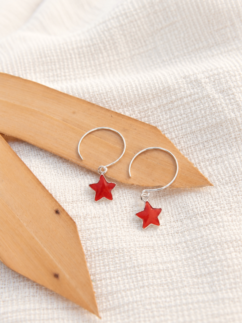 ARO ESTRELLAS ROJO