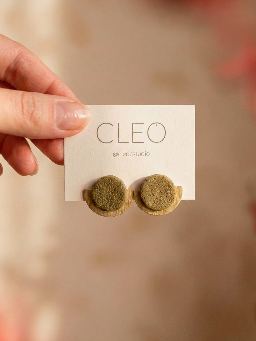 Pendientes Cleo en color Solange Cava – ANTONIETA Barcelona