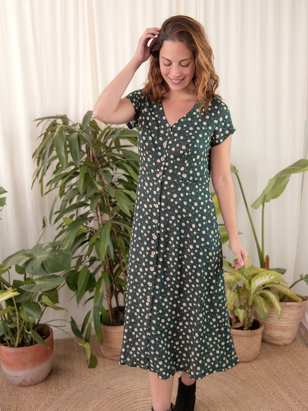 Vestido Coral en color Daisy de viscosa, detalle 3 – ANTONIETA Barcelona