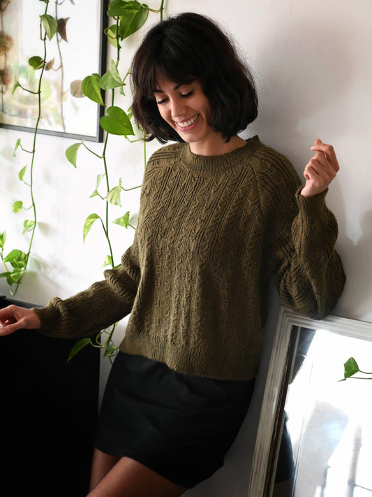 VICKY OLIVE SWEATER