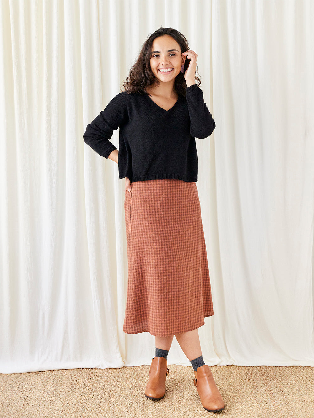 Falda Robin en color Rust, detalle 3 – ANTONIETA Barcelona