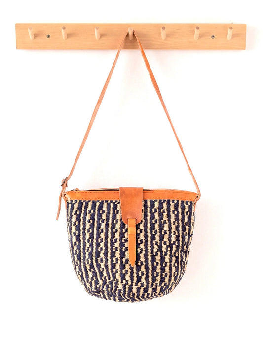 BOSSA VERA NAVY 5