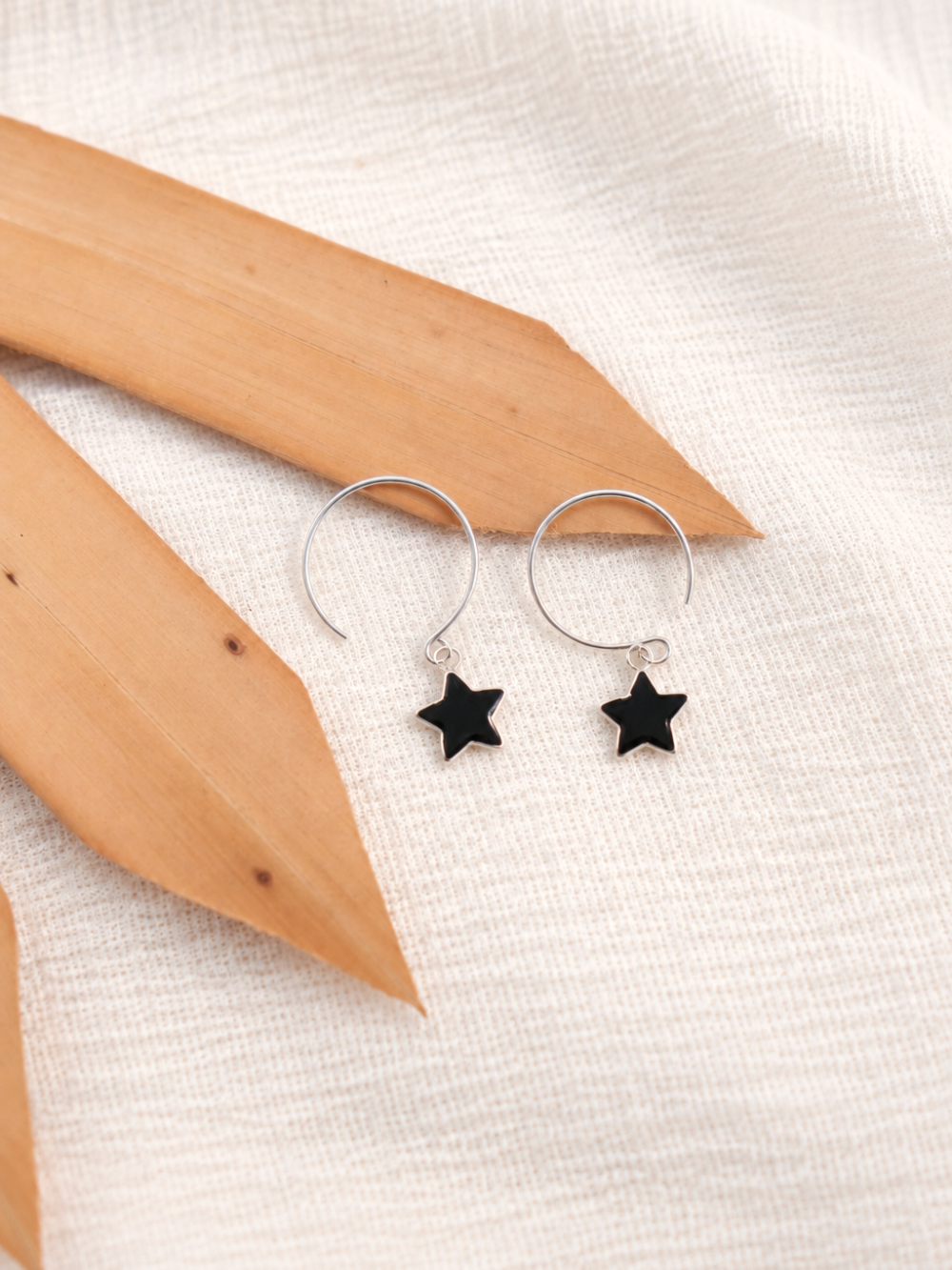 ARO ESTRELLAS NEGRO