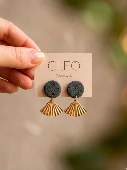 CLEO AMANDINE EMERALD EARRINGS