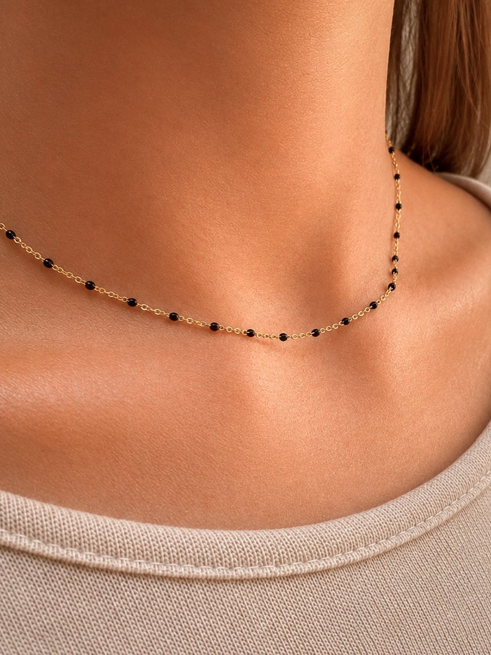 COLLAR ESMALTE NEGRO