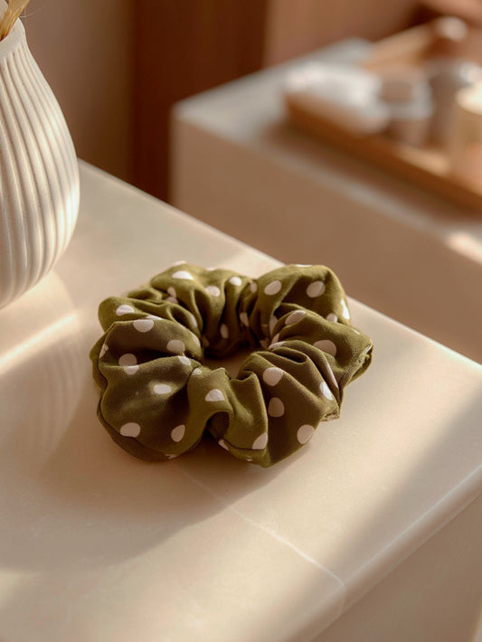 MOSS SOLIDARITY SCRUNCHIE 