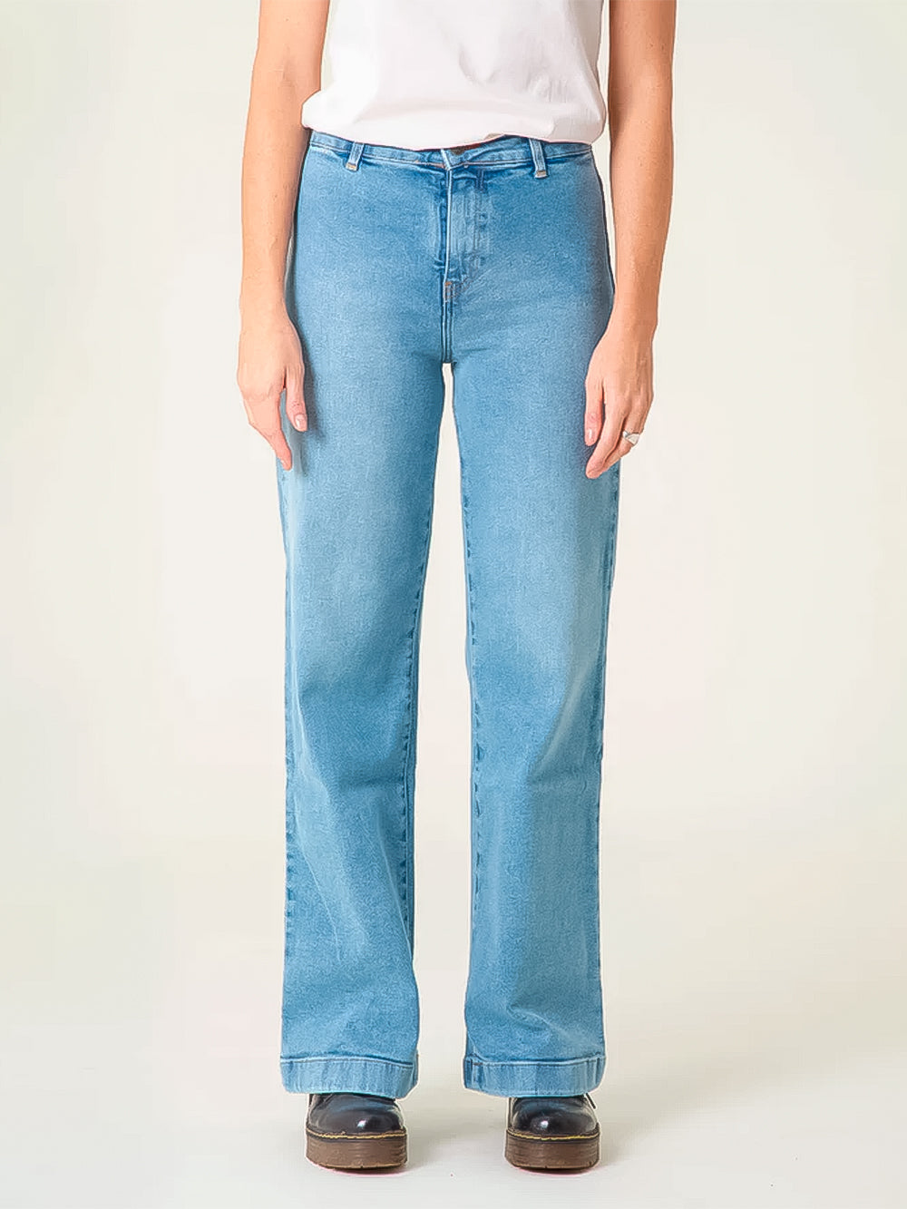 TEXÀ LUPE LIGHT BLUE